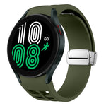 สายรัดนาฬิกาซิลิโคนพร้อมหัวเข็มขัดเงินแม่เหล็กพับได้ Richard สำหรับ Samsung Galaxy Watch 6 ขนาด 40 / 44 มม., สำหรับ Samsung Galaxy Watch 5 ขนาด 40 / 44 มม., สำหรับ Samsung Galaxy Watch 4 ขนาด 40 / 44 มม.