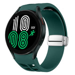 สายรัดนาฬิกาซิลิโคนพร้อมหัวเข็มขัดเงินแม่เหล็กพับได้ Richard สำหรับ Samsung Galaxy Watch 6 ขนาด 40 / 44 มม., สำหรับ Samsung Galaxy Watch 5 ขนาด 40 / 44 มม., สำหรับ Samsung Galaxy Watch 4 ขนาด 40 / 44 มม.