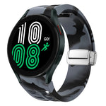 สายรัดนาฬิกาซิลิโคนพร้อมหัวเข็มขัดเงินแม่เหล็กพับได้ Richard สำหรับ Samsung Galaxy Watch 6 ขนาด 40 / 44 มม., สำหรับ Samsung Galaxy Watch 5 ขนาด 40 / 44 มม., สำหรับ Samsung Galaxy Watch 4 ขนาด 40 / 44 มม.