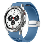 สายรัดนาฬิกาซิลิโคนหัวเข็มขัดพับแม่เหล็ก Richard สีเงิน สำหรับ Samsung Galaxy Watch 4 Classic 42 / 46mm