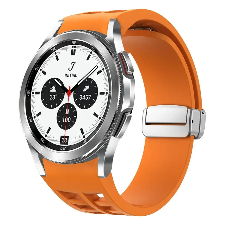 สายรัดนาฬิกาซิลิโคนหัวเข็มขัดพับแม่เหล็ก Richard สีเงิน สำหรับ Samsung Galaxy Watch 4 Classic 42 / 46mm