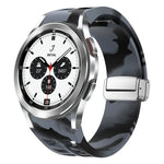 สายรัดนาฬิกาซิลิโคนหัวเข็มขัดพับแม่เหล็ก Richard สีเงิน สำหรับ Samsung Galaxy Watch 4 Classic 42 / 46mm