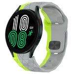 สายซิลิโคนหัวเข็มขัดกลับลายพื้นผิวฟุตบอล สำหรับ Samsung Galaxy Watch 4 44mm, สำหรับ Samsung Galaxy Watch 4 40mm, สำหรับ Samsung Galaxy Watch 4 Classic 46mm, สำหรับ Samsung Galaxy Watch 4 Classic 42mm