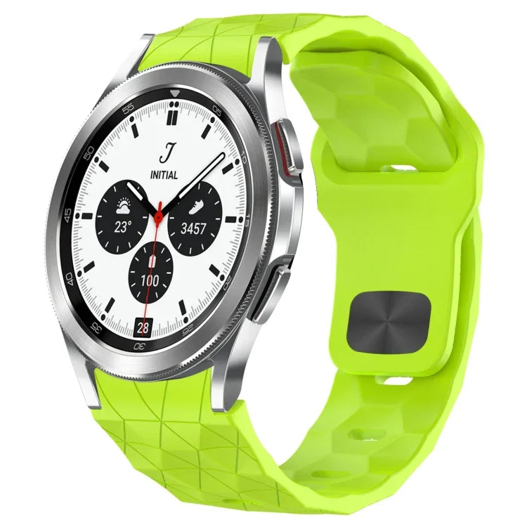 สายซิลิโคนหัวเข็มขัดกลับลายพื้นผิวฟุตบอล สำหรับ Samsung Galaxy Watch 4 44mm, สำหรับ Samsung Galaxy Watch 4 40mm, สำหรับ Samsung Galaxy Watch 4 Classic 46mm, สำหรับ Samsung Galaxy Watch 4 Classic 42mm