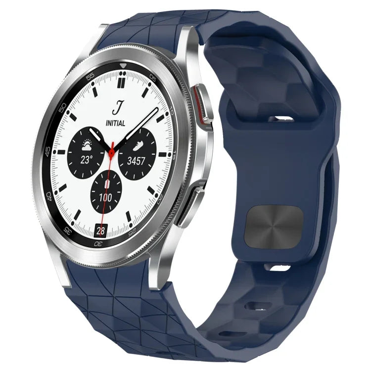 สายซิลิโคนหัวเข็มขัดกลับลายพื้นผิวฟุตบอล สำหรับ Samsung Galaxy Watch 4 44mm, สำหรับ Samsung Galaxy Watch 4 40mm, สำหรับ Samsung Galaxy Watch 4 Classic 46mm, สำหรับ Samsung Galaxy Watch 4 Classic 42mm