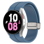 สายซิลิโคนหัวเข็มขัดเงินพับแม่เหล็ก สำหรับ Samsung Galaxy Watch FE 40mm, สำหรับ Samsung Galaxy Watch7 40 / 44mm