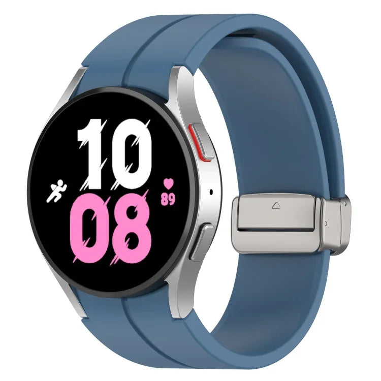 สายซิลิโคนหัวเข็มขัดเงินพับแม่เหล็ก สำหรับ Samsung Galaxy Watch FE 40mm, สำหรับ Samsung Galaxy Watch7 40 / 44mm