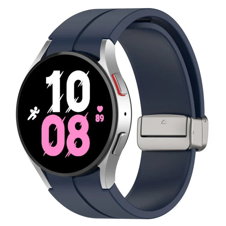 สายซิลิโคนหัวเข็มขัดเงินพับแม่เหล็ก สำหรับ Samsung Galaxy Watch FE 40mm, สำหรับ Samsung Galaxy Watch7 40 / 44mm