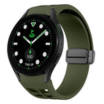 สายรัดนาฬิกาซิลิโคนแม่เหล็กพับหัวล็อกสีดำ Richard สำหรับ Samsung Galaxy Watch 6 ขนาด 40 / 44 มม. สำหรับ Samsung Galaxy Watch 5 Pro Golf Edition สำหรับ Samsung Galaxy Watch 5 Golf Edition