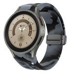 สายรัดนาฬิกาซิลิโคนแม่เหล็กพับหัวล็อกสีดำ Richard สำหรับ Samsung Galaxy Watch 5 ขนาด 40 / 44 มม. สำหรับ Samsung Galaxy Watch 5 Pro ขนาด 45 มม. สำหรับ Samsung Galaxy Watch 4 ขนาด 40 / 44 มม.