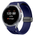 สายรัดนาฬิกาซิลิโคนแม่เหล็กพับหัวล็อกสีดำ Richard สำหรับ Samsung Galaxy Watch FE ขนาด 40 มม. สำหรับ Samsung Galaxy Watch 7 ขนาด 40 / 44 มม. สำหรับ Samsung Galaxy Watch 6 Classic ขนาด 43 / 47 มม.