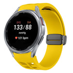 สายรัดนาฬิกาซิลิโคนแม่เหล็กพับหัวล็อกสีดำ Richard สำหรับ Samsung Galaxy Watch FE ขนาด 40 มม. สำหรับ Samsung Galaxy Watch 7 ขนาด 40 / 44 มม. สำหรับ Samsung Galaxy Watch 6 Classic ขนาด 43 / 47 มม.