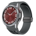 สายรัดนาฬิกาซิลิโคนแม่เหล็กพับหัวล็อกสีดำ Richard สำหรับ Samsung Galaxy Watch FE ขนาด 40 มม. สำหรับ Samsung Galaxy Watch 7 ขนาด 40 / 44 มม. สำหรับ Samsung Galaxy Watch 6 Classic ขนาด 43 / 47 มม.