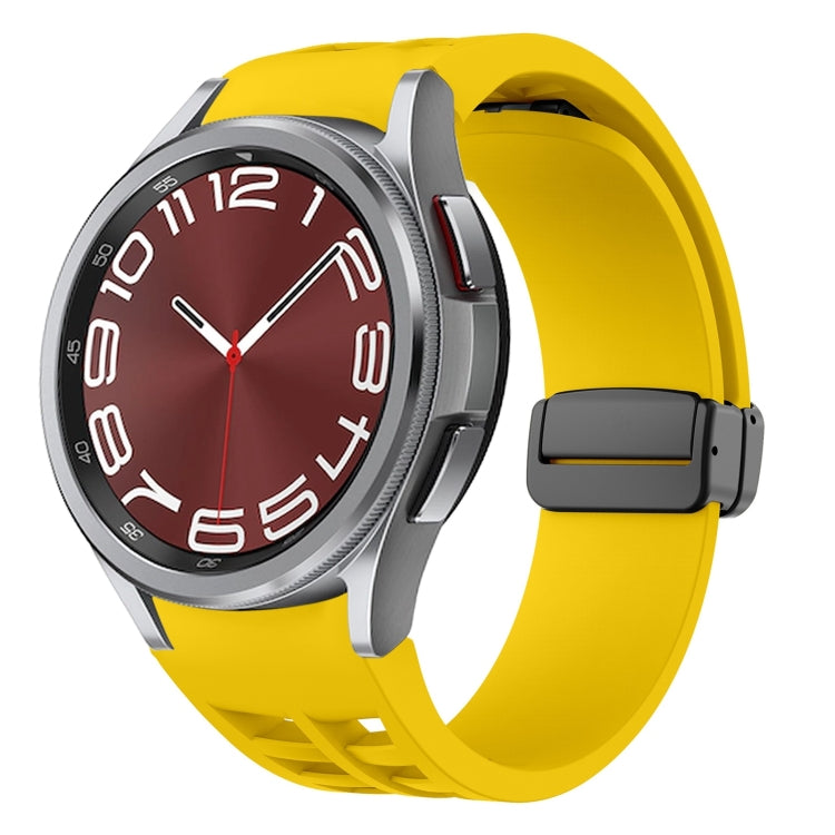 สายรัดนาฬิกาซิลิโคนแม่เหล็กพับหัวล็อกสีดำ Richard สำหรับ Samsung Galaxy Watch FE ขนาด 40 มม. สำหรับ Samsung Galaxy Watch 7 ขนาด 40 / 44 มม. สำหรับ Samsung Galaxy Watch 6 Classic ขนาด 43 / 47 มม.