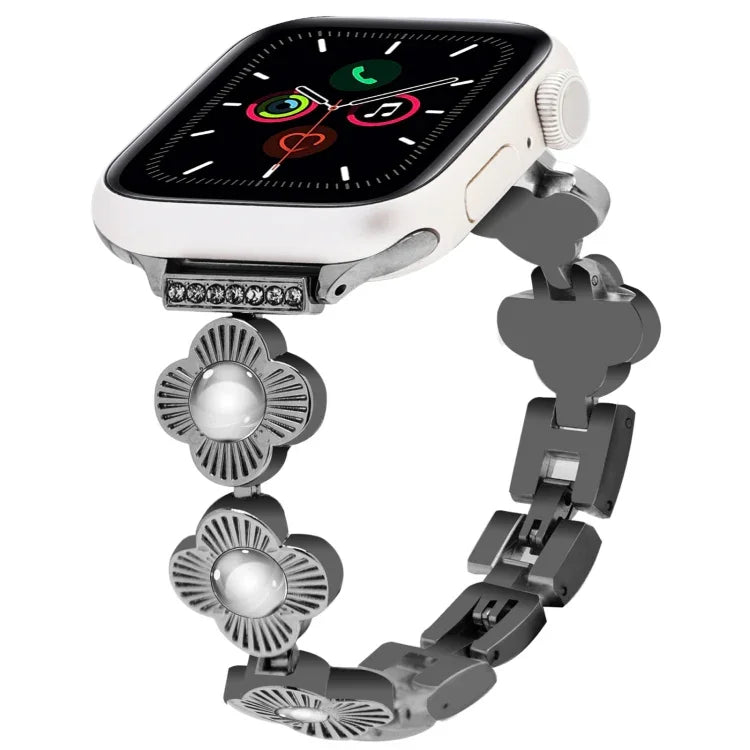 สายรัดนาฬิกาโลหะแบบปลดเร็วลายใบโคลเวอร์สี่แฉก สำหรับ Apple Watch SE 2022 44mm, สำหรับ Apple Watch Series 7 41mm, สำหรับ Apple Watch Series 7 45mm, สำหรับ Apple Watch Series 6 40mm, สำหรับ Apple Watch Series 6 44mm, สำหรับ Apple Watch Series 5 44mm