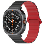 สายซิลิโคนแม่เหล็กลายจุดสองสีสำหรับ Samsung Galaxy Watch Ultra 47มม.