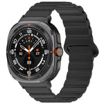 สายซิลิโคนแม่เหล็กลายจุดสองสีสำหรับ Samsung Galaxy Watch Ultra 47มม.