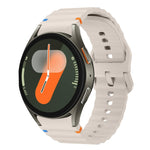 สายรัดนาฬิกาซิลิโคนลายคลื่นเย็บ สำหรับ Samsung Galaxy Watch 7 ขนาด 40 / 44 มม., สำหรับ Samsung Galaxy Watch 6 Classic, สำหรับ Samsung Galaxy Watch 6 ขนาด 40 / 44 มม., สำหรับ Samsung Galaxy Watch 5 ขนาด 40 / 44 มม.