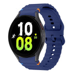สายรัดนาฬิกาซิลิโคนลายคลื่นเย็บ สำหรับ Samsung Galaxy Watch 7 ขนาด 40 / 44 มม., สำหรับ Samsung Galaxy Watch 6 Classic, สำหรับ Samsung Galaxy Watch 6 ขนาด 40 / 44 มม., สำหรับ Samsung Galaxy Watch 5 ขนาด 40 / 44 มม.