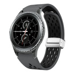 สายรัดนาฬิกาซิลิโคนพับหัวเข็มขัดแม่เหล็กสีเงินสองสี สำหรับ Samsung Galaxy Watch 3 41 มม., สำหรับ Samsung Galaxy Watch Active, สำหรับ Samsung Galaxy Watch 42 มม., สำหรับ Samsung Gear S2 Classic