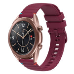 สายรัดนาฬิกาซิลิโคนเย็บลายจุดคลื่น ขนาด 20 มม. สำหรับ Samsung Galaxy Gear Sport สำหรับ Samsung Galaxy Watch Active 2 สำหรับ Samsung Galaxy Watch3 ขนาด 41 มม. สำหรับ Samsung Galaxy Watch Active