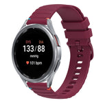สายซิลิโคนขนาด 20 มม. แบบเย็บจุดคลื่น สำหรับ Samsung Galaxy Watch FE 40 มม., สำหรับ Samsung Galaxy Watch 7 ขนาด 40 / 44 มม., สำหรับ Samsung Galaxy Watch 6 Classic ขนาด 43 / 47 มม., สำหรับ Samsung Galaxy Watch 6 ขนาด 40 / 44 มม.