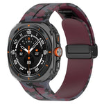 สายรัดนาฬิกาซิลิโคนพร้อมหัวเข็มขัดพับแม่เหล็ก สำหรับ Samsung Galaxy Watch Ultra 47mm