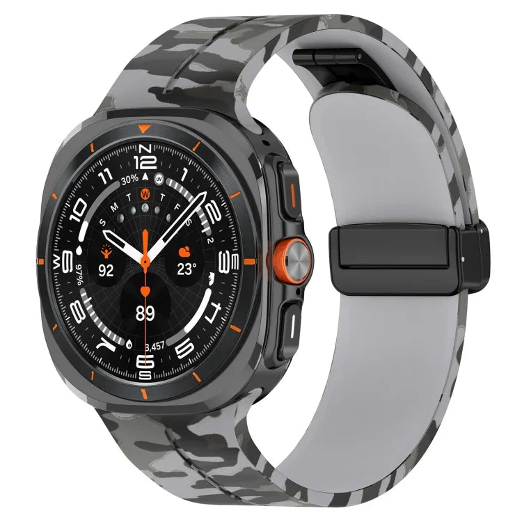 สายรัดนาฬิกาซิลิโคนพร้อมหัวเข็มขัดพับแม่เหล็ก สำหรับ Samsung Galaxy Watch Ultra 47mm