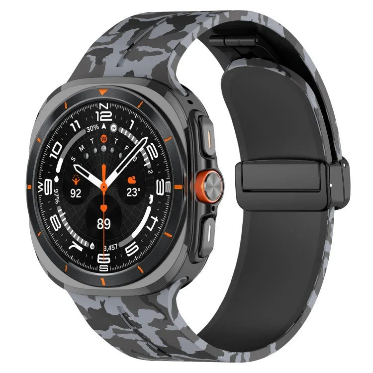 สายรัดนาฬิกาซิลิโคนพร้อมหัวเข็มขัดพับแม่เหล็ก สำหรับ Samsung Galaxy Watch Ultra 47mm