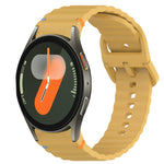 สายรัดนาฬิกาซิลิโคนลายเม็ดคลื่นเย็บพร้อมระบบปลดเร็ว สำหรับ Samsung Galaxy Watch FE ขนาด 40 มม., สำหรับ Samsung Galaxy Watch 7 ขนาด 44 มม., สำหรับ Samsung Galaxy Watch 7 ขนาด 40 มม., สำหรับ Samsung Galaxy Watch 6 Classic ขนาด 47 มม.