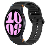 สายรัดนาฬิกาซิลิโคนลายเม็ดคลื่นเย็บพร้อมระบบปลดเร็ว สำหรับ Samsung Galaxy Watch 6 ขนาด 44 มม., สำหรับ Samsung Galaxy Watch 6 ขนาด 40 มม., สำหรับ Samsung Galaxy Watch 6 Classic ขนาด 43 มม., สำหรับ Samsung Galaxy Watch 5 Pro Golf Edition