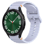 สายรัดนาฬิกาซิลิโคนลายเม็ดคลื่นเย็บพร้อมระบบปลดเร็ว สำหรับ Samsung Galaxy Watch 6 ขนาด 44 มม., สำหรับ Samsung Galaxy Watch 6 ขนาด 40 มม., สำหรับ Samsung Galaxy Watch 6 Classic ขนาด 43 มม., สำหรับ Samsung Galaxy Watch 5 Pro Golf Edition
