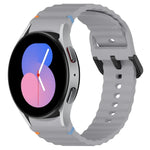สายซิลิโคนลายเกรนคลื่นเย็บพร้อมบัคเคิลสีดำ สำหรับ Samsung Galaxy Watch 5 40 / 44 มม., สำหรับ Samsung Galaxy Watch 5 Pro, สำหรับ Samsung Galaxy Watch 4 40 / 44 มม., สำหรับ Samsung Galaxy Watch 4 Classic 42 / 46 มม.
