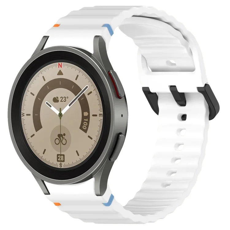 สายซิลิโคนลายเกรนคลื่นเย็บพร้อมบัคเคิลสีดำ สำหรับ Samsung Galaxy Watch 5 40 / 44 มม., สำหรับ Samsung Galaxy Watch 5 Pro, สำหรับ Samsung Galaxy Watch 4 40 / 44 มม., สำหรับ Samsung Galaxy Watch 4 Classic 42 / 46 มม.