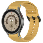 สายซิลิโคนลายเกรนคลื่นเย็บพร้อมบัคเคิลสีดำ สำหรับ Samsung Galaxy Watch 5 40 / 44 มม., สำหรับ Samsung Galaxy Watch 5 Pro, สำหรับ Samsung Galaxy Watch 4 40 / 44 มม., สำหรับ Samsung Galaxy Watch 4 Classic 42 / 46 มม.