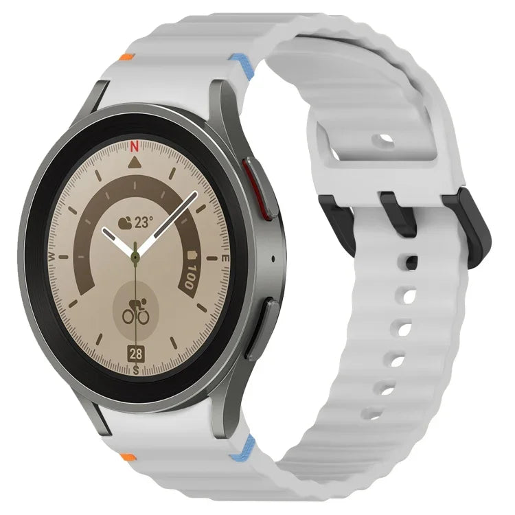 สายซิลิโคนลายเกรนคลื่นเย็บพร้อมบัคเคิลสีดำ สำหรับ Samsung Galaxy Watch 5 40 / 44 มม., สำหรับ Samsung Galaxy Watch 5 Pro, สำหรับ Samsung Galaxy Watch 4 40 / 44 มม., สำหรับ Samsung Galaxy Watch 4 Classic 42 / 46 มม.