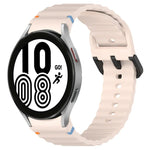 สายซิลิโคนลายเกรนคลื่นเย็บพร้อมบัคเคิลสีดำ สำหรับ Samsung Galaxy Watch 5 40 / 44 มม., สำหรับ Samsung Galaxy Watch 5 Pro, สำหรับ Samsung Galaxy Watch 4 40 / 44 มม., สำหรับ Samsung Galaxy Watch 4 Classic 42 / 46 มม.