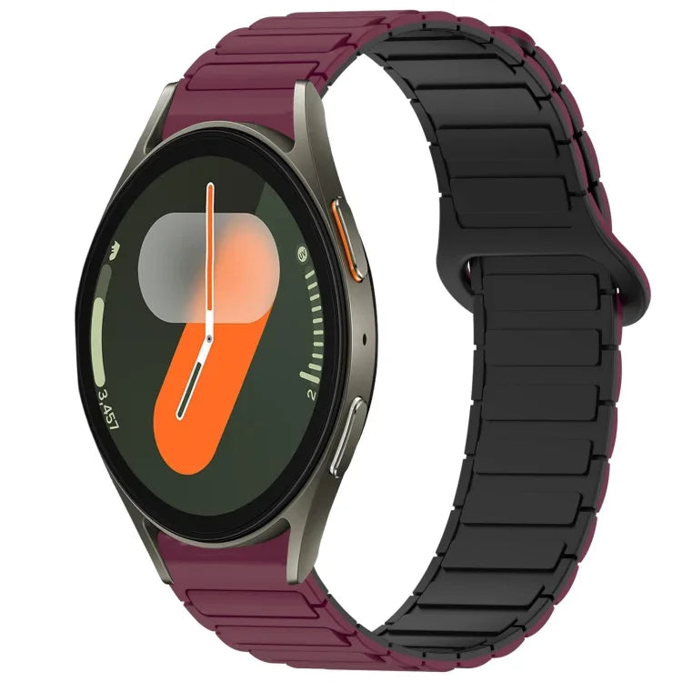 สายรัดนาฬิกาซิลิโคนหัวเข็มขัดแม่เหล็กสองสี สำหรับ Samsung Galaxy Watch 7 40 / 44 มม.