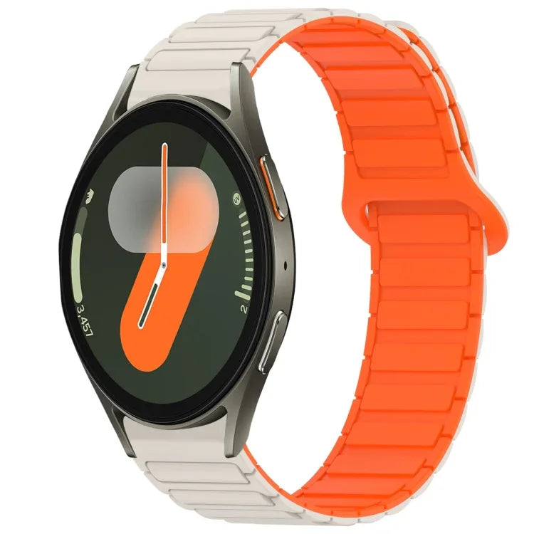 สายรัดนาฬิกาซิลิโคนหัวเข็มขัดแม่เหล็กสองสี สำหรับ Samsung Galaxy Watch 7 40 / 44 มม.