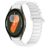 สายรัดนาฬิกาซิลิโคนหัวเข็มขัดแม่เหล็กสองสี สำหรับ Samsung Galaxy Watch 7 40 / 44 มม.