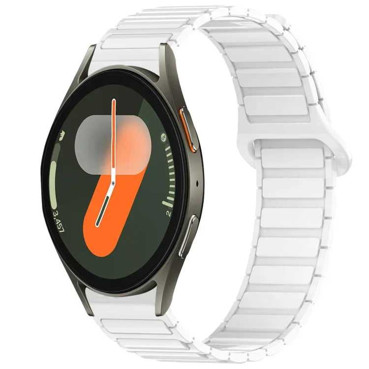 สายรัดนาฬิกาซิลิโคนหัวเข็มขัดแม่เหล็กสองสี สำหรับ Samsung Galaxy Watch 7 40 / 44 มม.