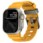 สายรัดนาฬิกาซิลิโคนหนาหัวเข็มขัดสีเทา Wild Path สำหรับ Apple Watch 46 มม. / 49 มม. / 45 มม. / 44 มม.