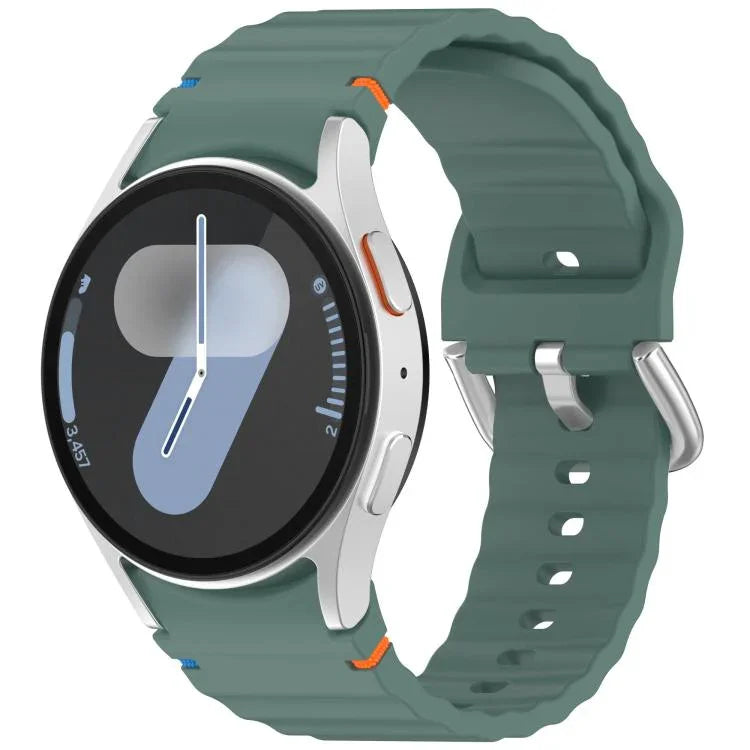 สายรัดนาฬิกาซิลิโคนลายคลื่นเย็บหัวเข็มขัดเงิน สำหรับ Samsung Galaxy Watch 7 40 / 44mm