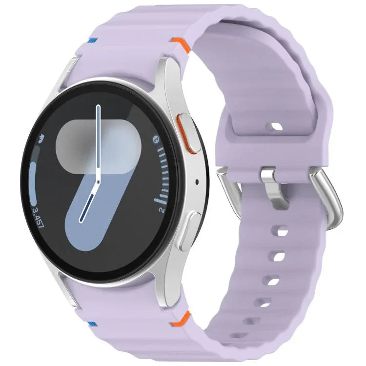 สายรัดนาฬิกาซิลิโคนลายคลื่นเย็บหัวเข็มขัดเงิน สำหรับ Samsung Galaxy Watch 7 40 / 44mm