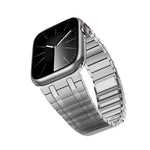 สายรัดนาฬิกาสแตนเลสสตีลแบบแม่เหล็กมิลานลูกปัดเดียว สำหรับ Apple Watch 46mm / 49mm / 45mm / 44mm
