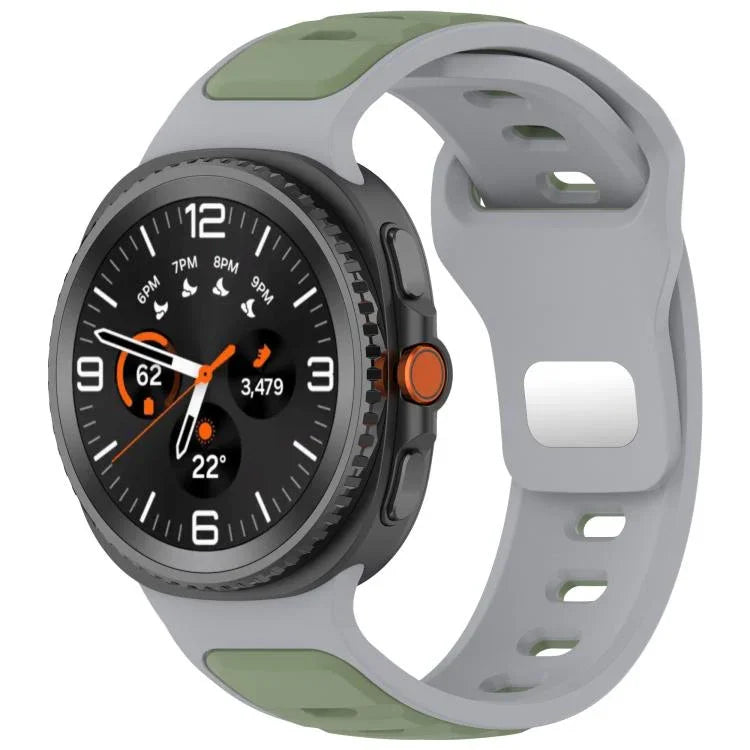 สายรัดนาฬิกาซิลิโคนสองสีแบบหัวเข็มขัดกลับด้าน สำหรับ Samsung Galaxy Watch8 / Watch8 Classic