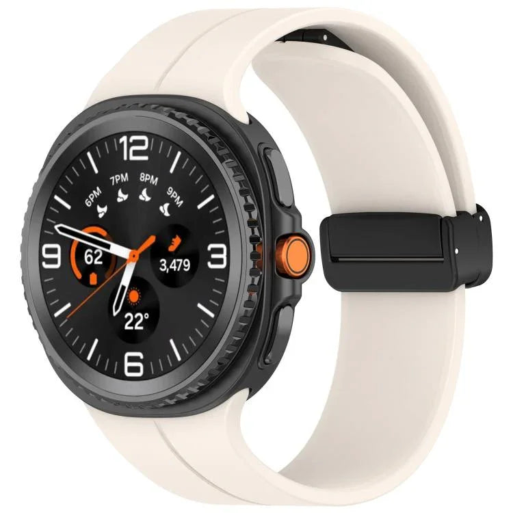 สายรัดนาฬิกาซิลิโคนหัวเข็มขัดแม่เหล็กพับได้ สำหรับ Samsung Galaxy Watch8 / Watch8 Classic