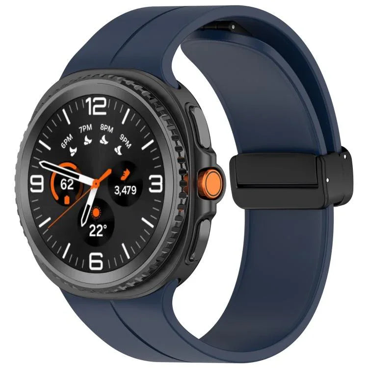 สายรัดนาฬิกาซิลิโคนหัวเข็มขัดแม่เหล็กพับได้ สำหรับ Samsung Galaxy Watch8 / Watch8 Classic