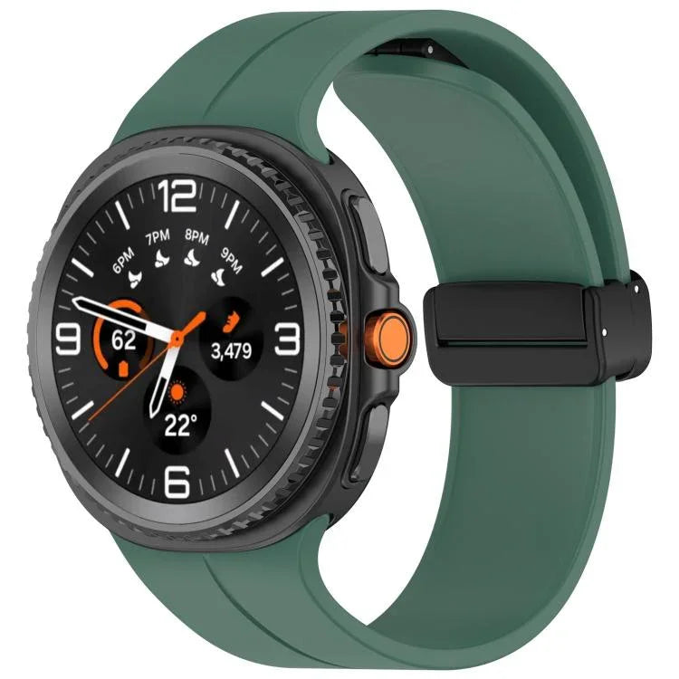 สายรัดนาฬิกาซิลิโคนหัวเข็มขัดแม่เหล็กพับได้ สำหรับ Samsung Galaxy Watch8 / Watch8 Classic