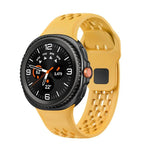 สายซิลิโคนหัวล็อกกลับสีดำแบบรูสำหรับ Samsung Galaxy Watch8 / Watch8 Classic